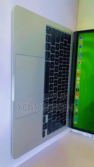 New Laptop Apple MacBook Air 2024 M3 13-Inch 16GB Apple M3 SSD 512GB