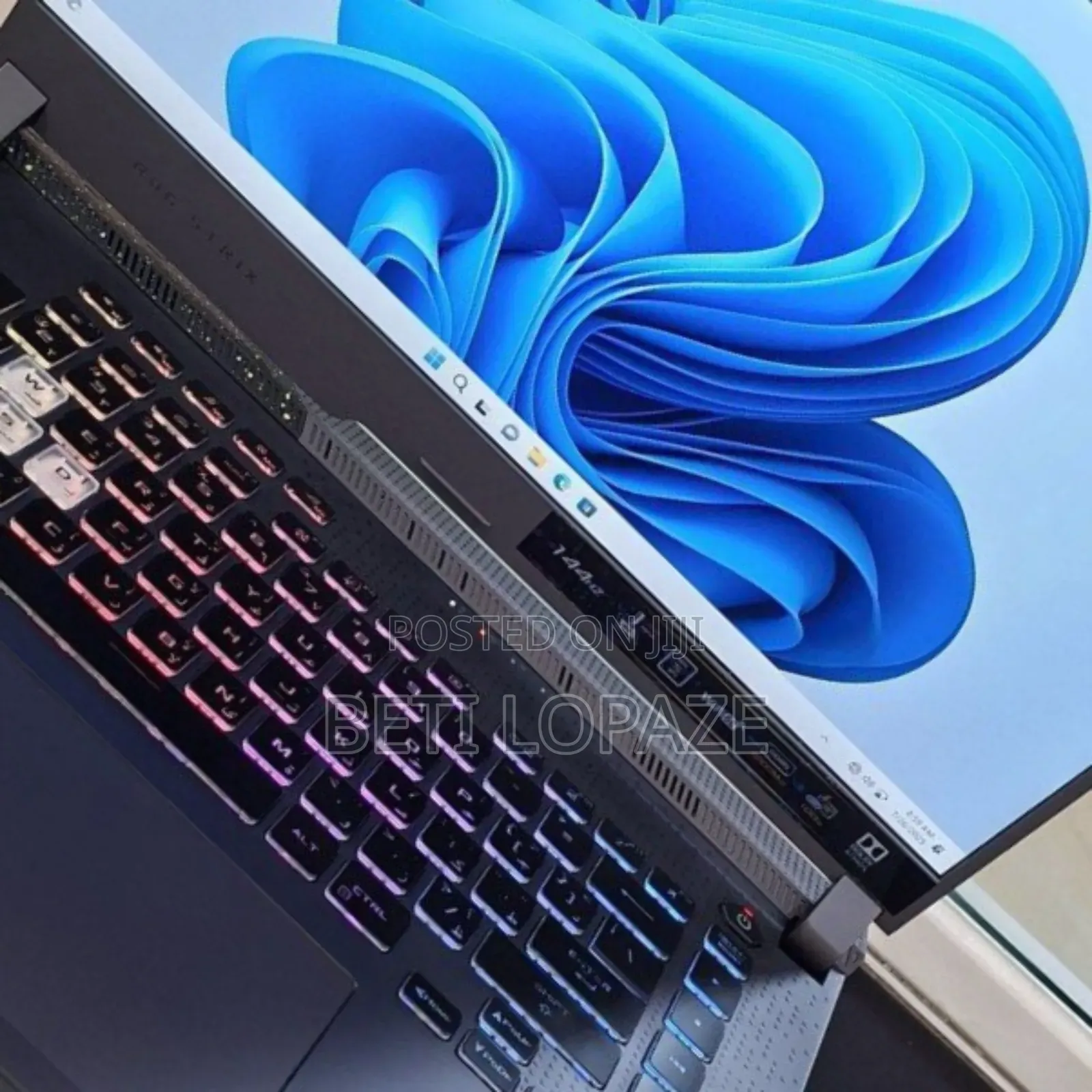 New Laptop Asus ROG Strix G15 16GB AMD Ryzen 7 SSD 1T