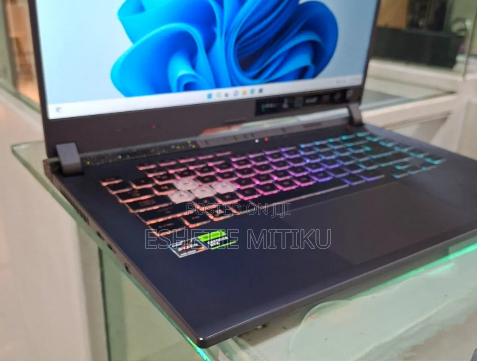 New Laptop Asus ROG Strix G17 16GB AMD Ryzen 7 SSD 1T