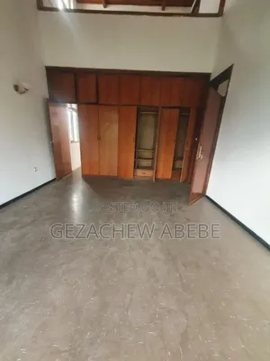 ለሽያጭ የቀርበ G+2