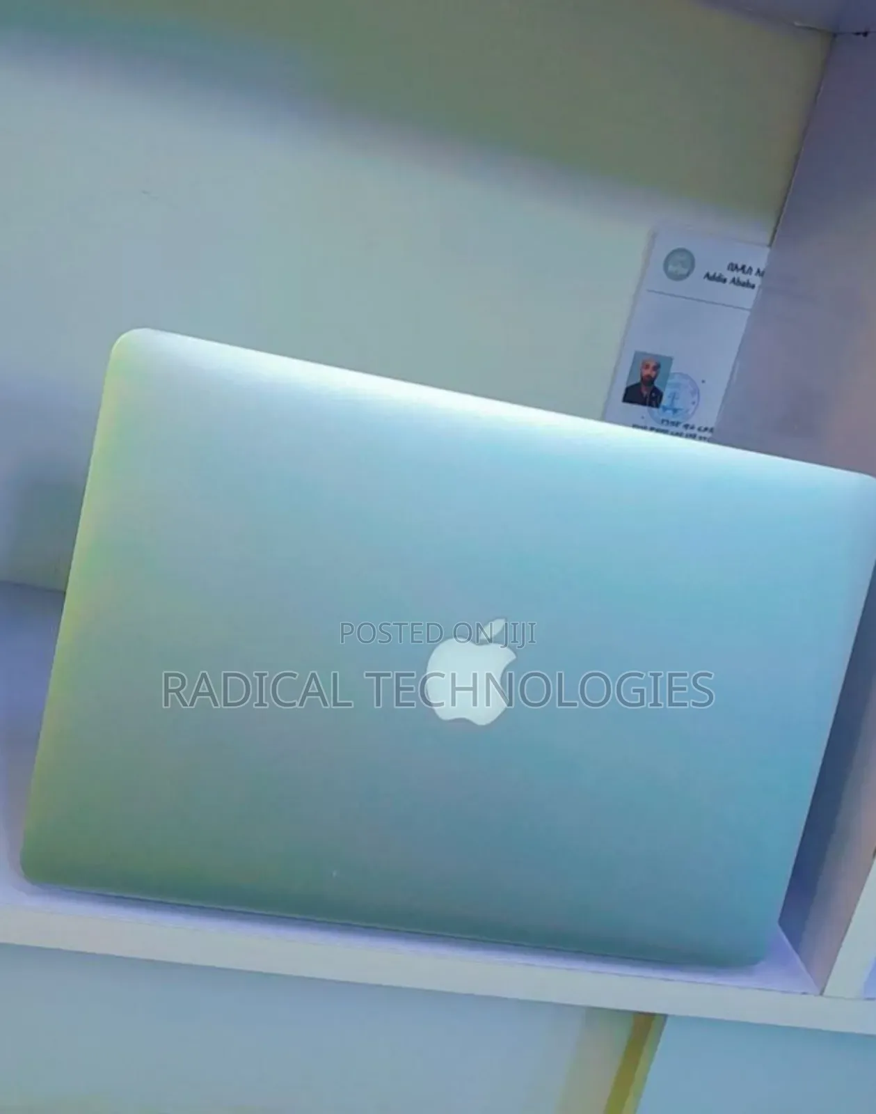 New Laptop Apple MacBook Pro 2017 8GB Intel Core I5 SSD 128GB