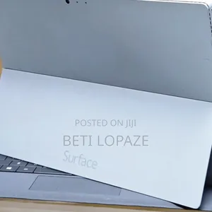 New Laptop Microsoft Surface 8GB Intel Core I5 SSD 256GB