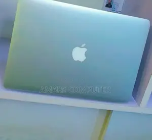 Photo - New Laptop Apple MacBook Air 2017 8GB Intel Core I5 SSD 128GB