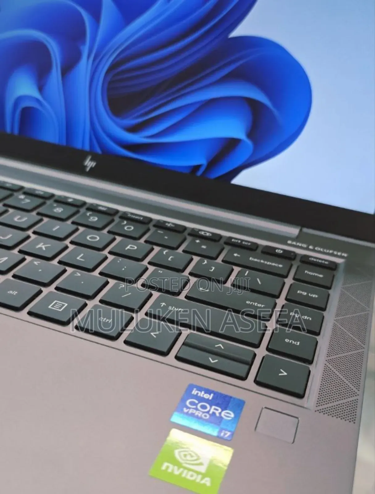 New Laptop HP ZBook Firefly G8 32GB Intel Core I7 SSD 1T