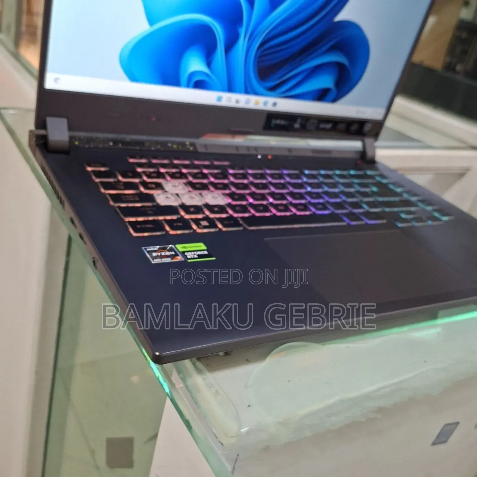 New Laptop Asus ROG Strix G15 16GB AMD Ryzen 7 SSD 1T