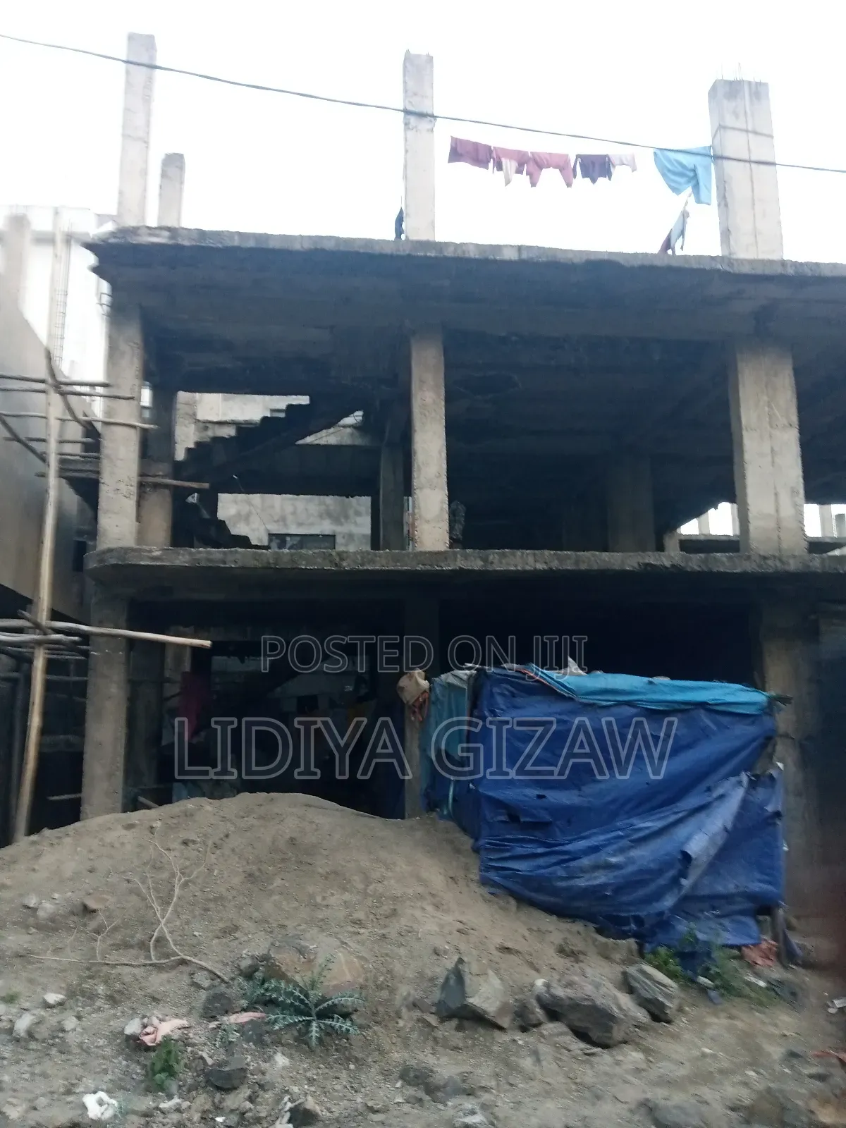 5bdrm House in Akaky Kaliti for sale