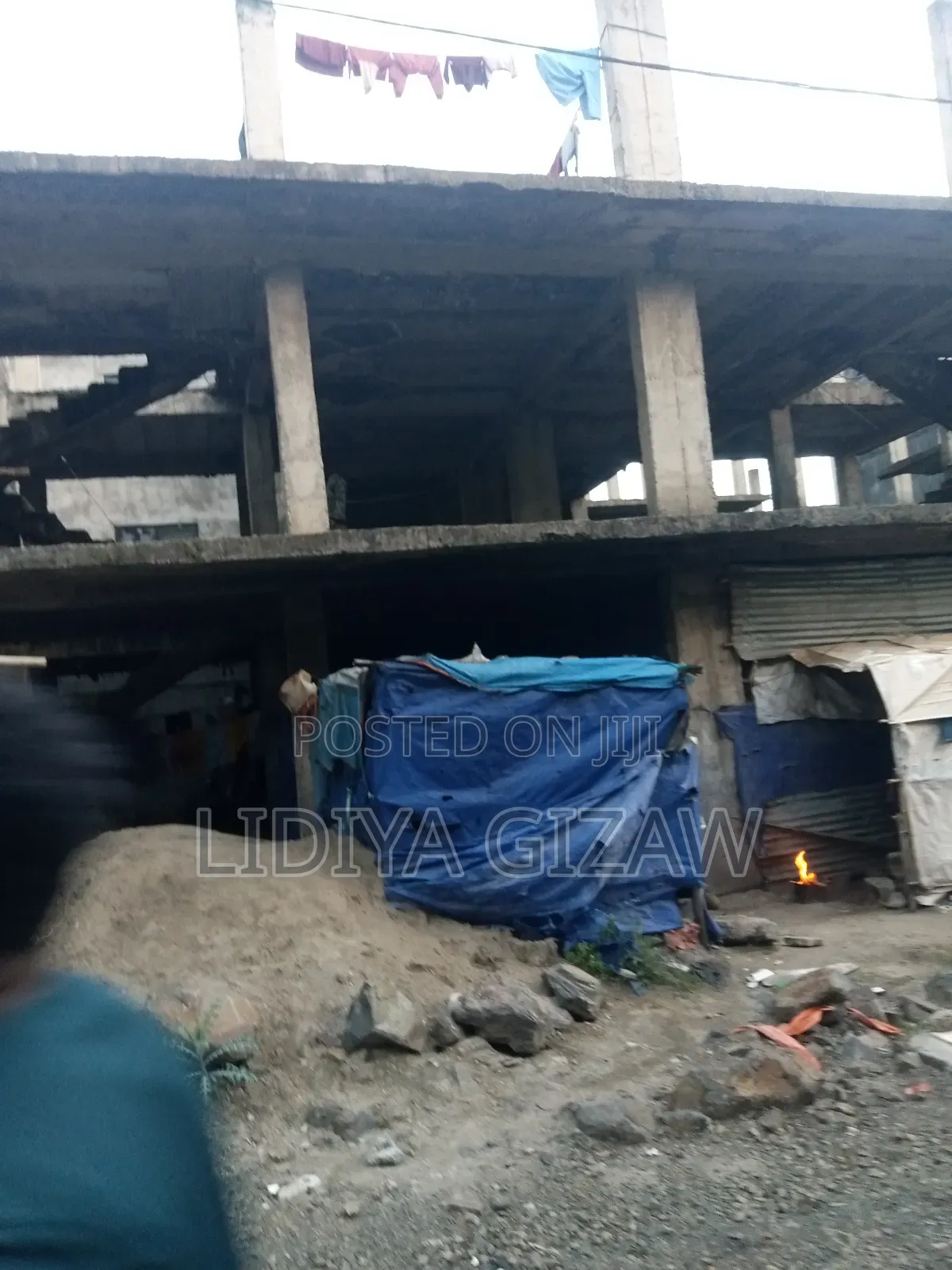 5bdrm House in Akaky Kaliti for sale