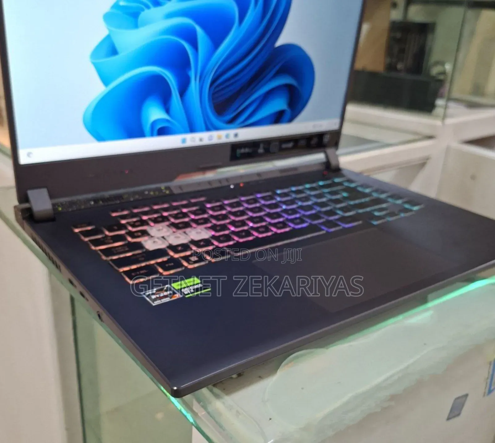 New Laptop Asus ROG Strix G15 16GB AMD Ryzen 7 SSD 1T