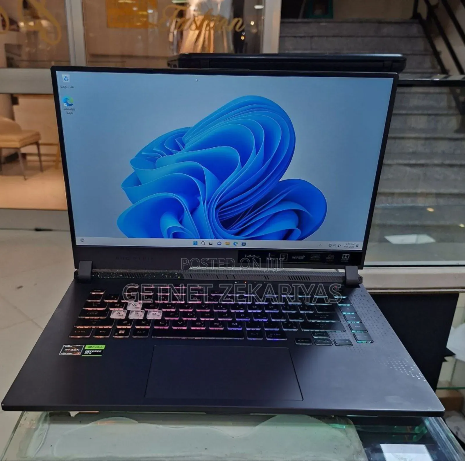 New Laptop Asus ROG Strix G15 16GB AMD Ryzen 7 SSD 1T