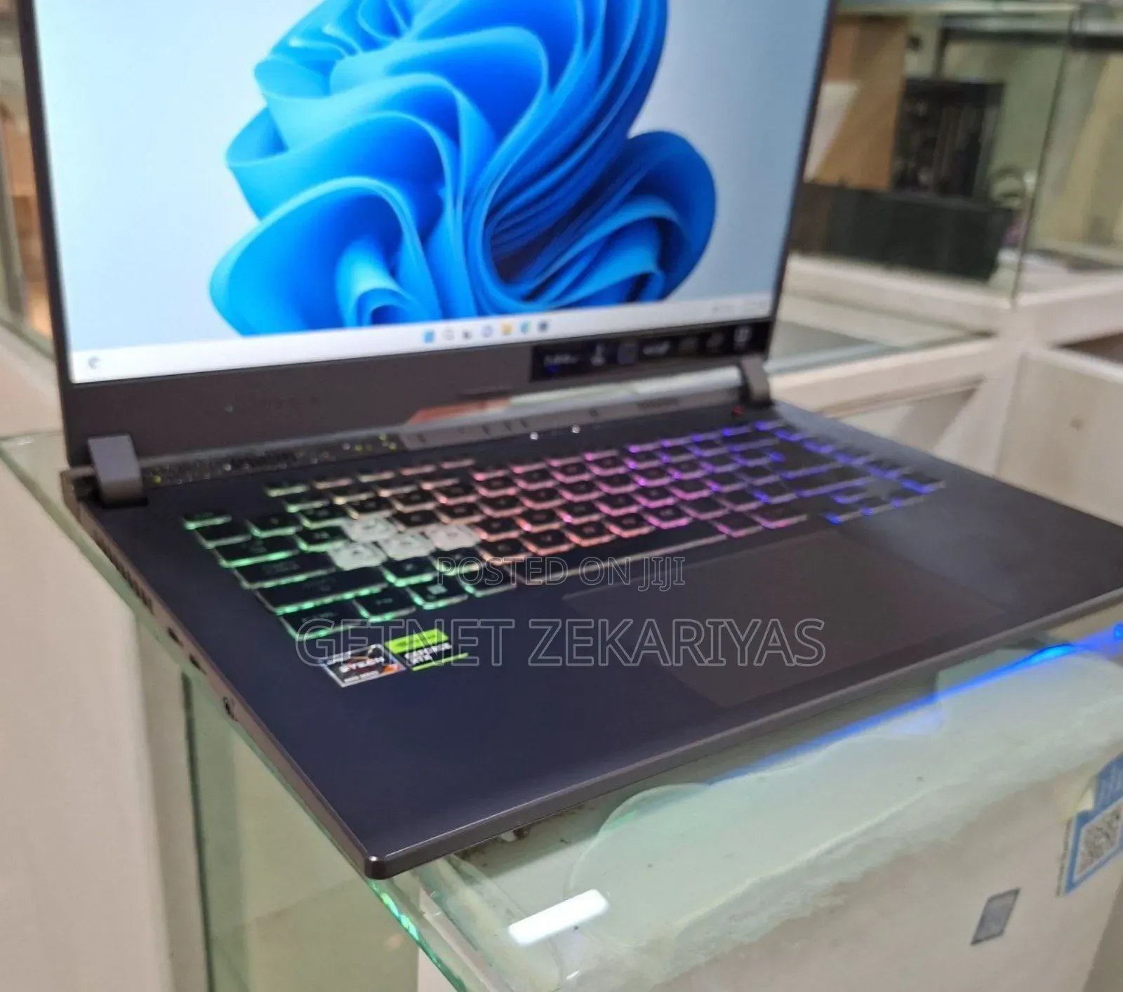 New Laptop Asus ROG Strix G15 16GB AMD Ryzen 7 SSD 1T