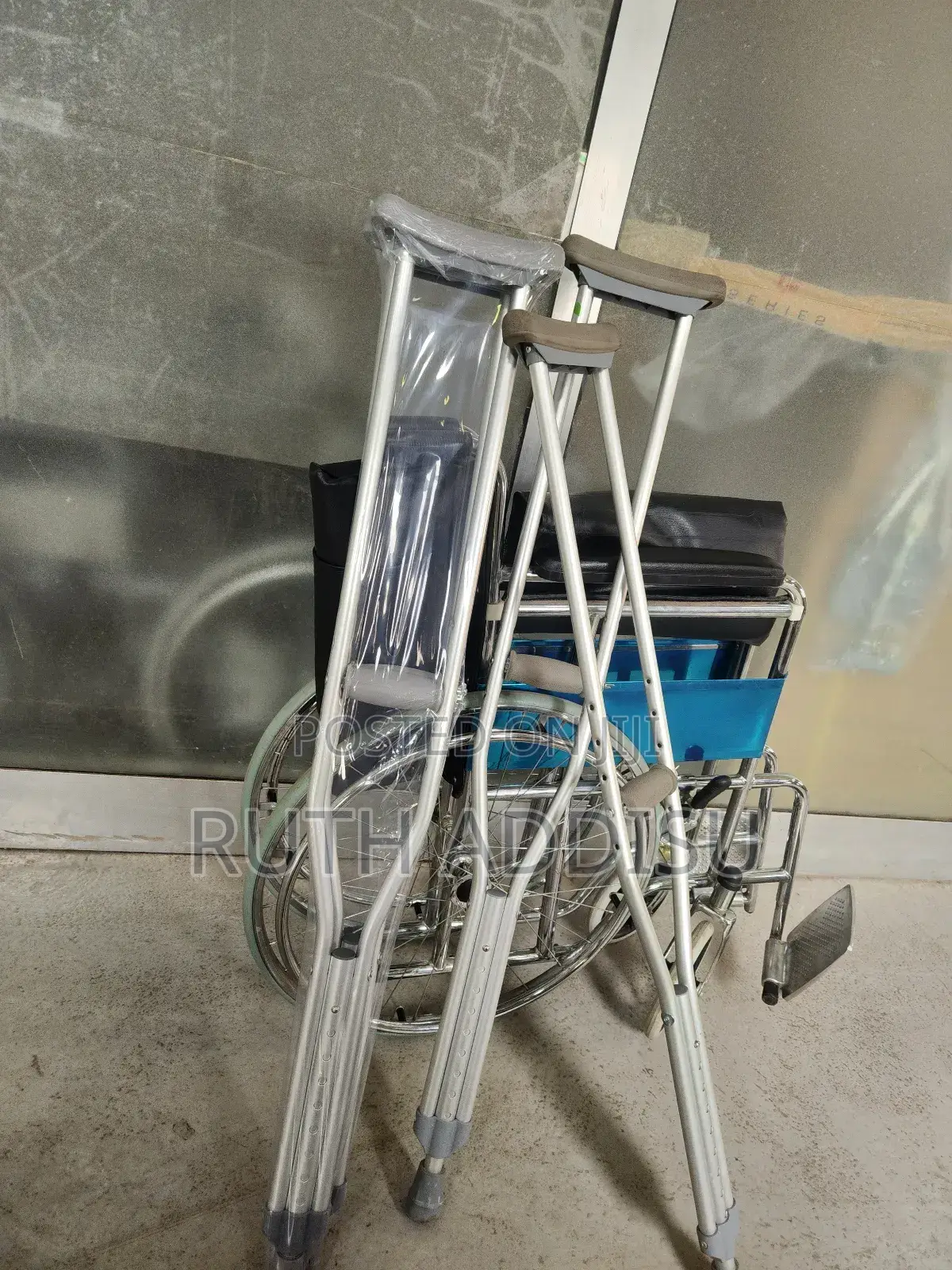 Crutches腔說axillary Bilateral Crutches脆弱medical Crutches New