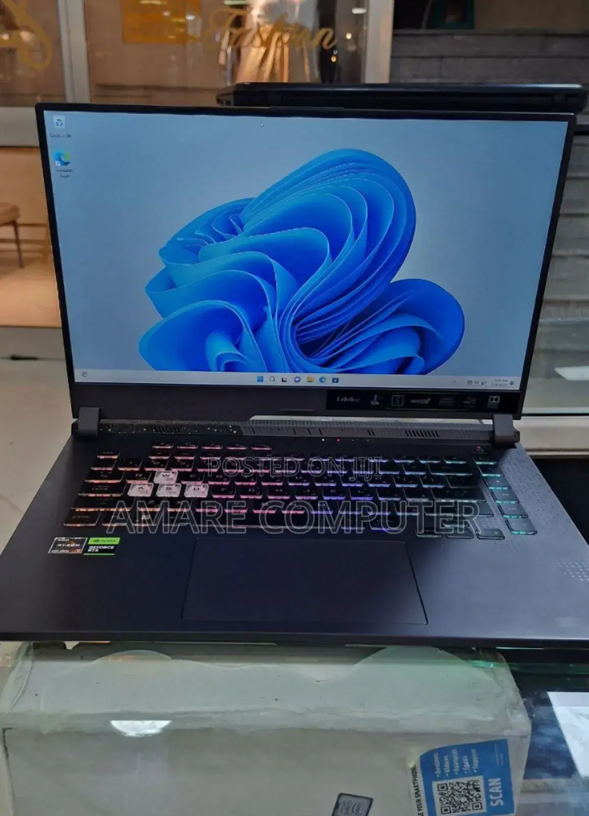 New Laptop Asus 16GB AMD Ryzen 7 SSD 1T