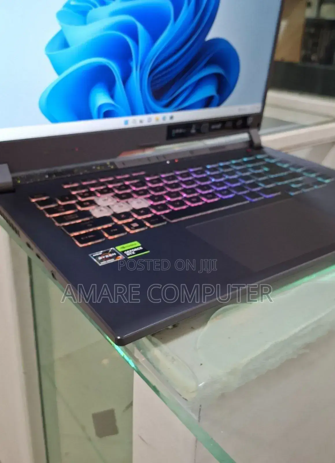 New Laptop Asus 16GB AMD Ryzen 7 SSD 1T