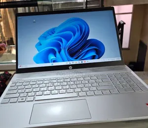 New Laptop HP Pavilion 15 8GB AMD Ryzen 3 SSD 256GB