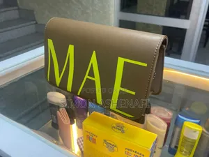 Europe Standard Hand Bags