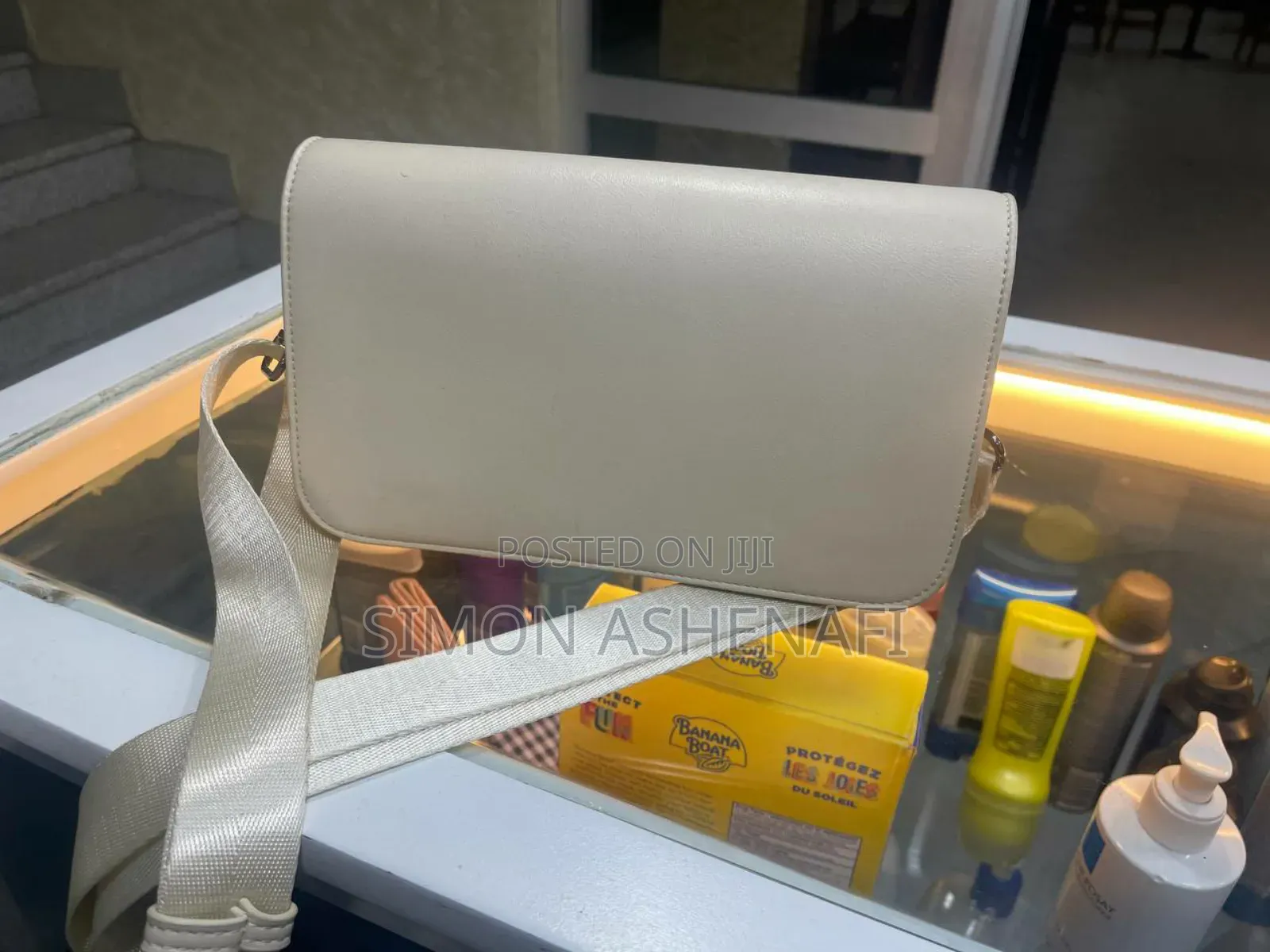 Europe Standard Hand Bags