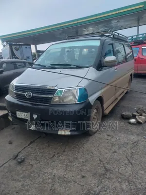 Photo - Toyota HiAce 2010 Silver