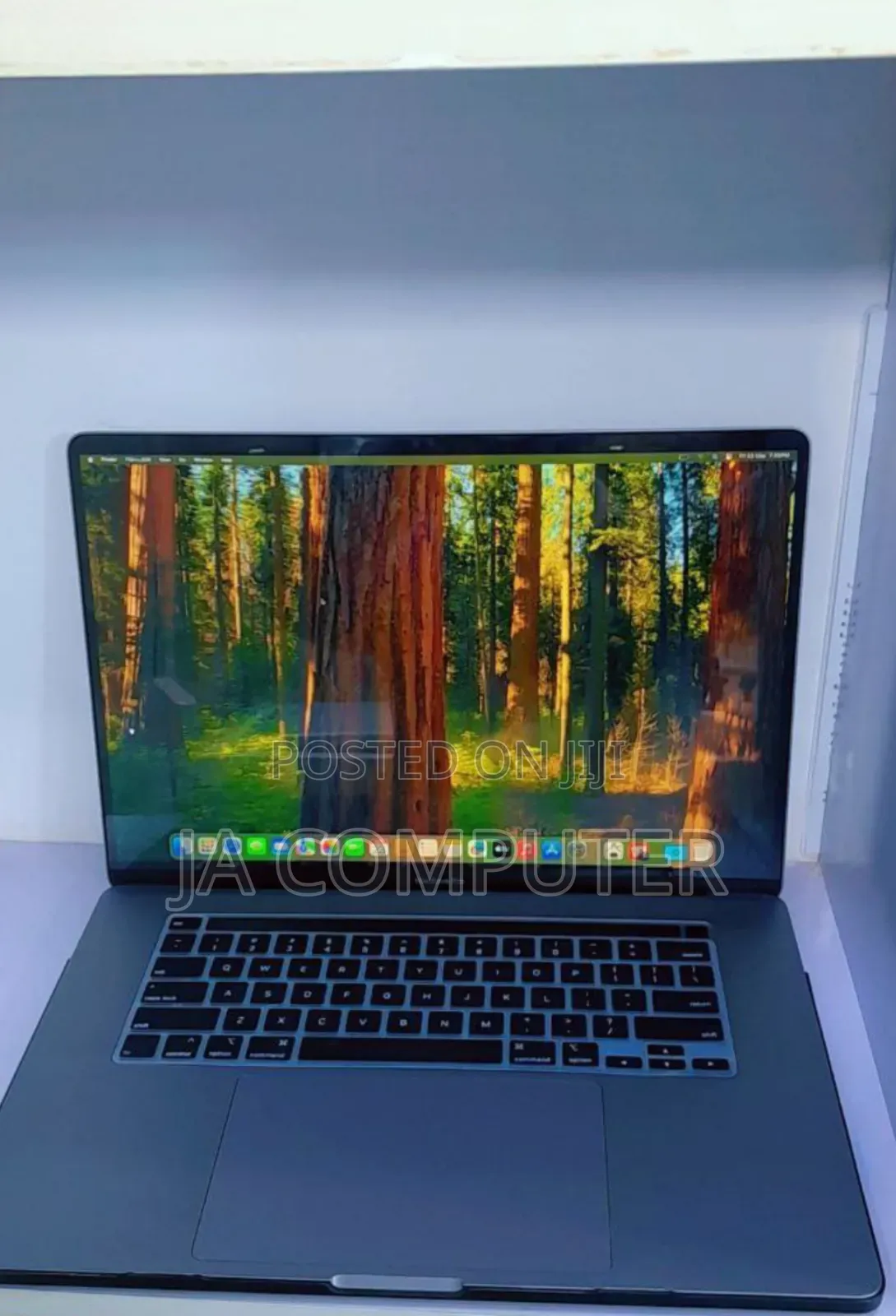 New Laptop Apple MacBook Pro 2019 16GB Intel Core I9 SSD 512GB