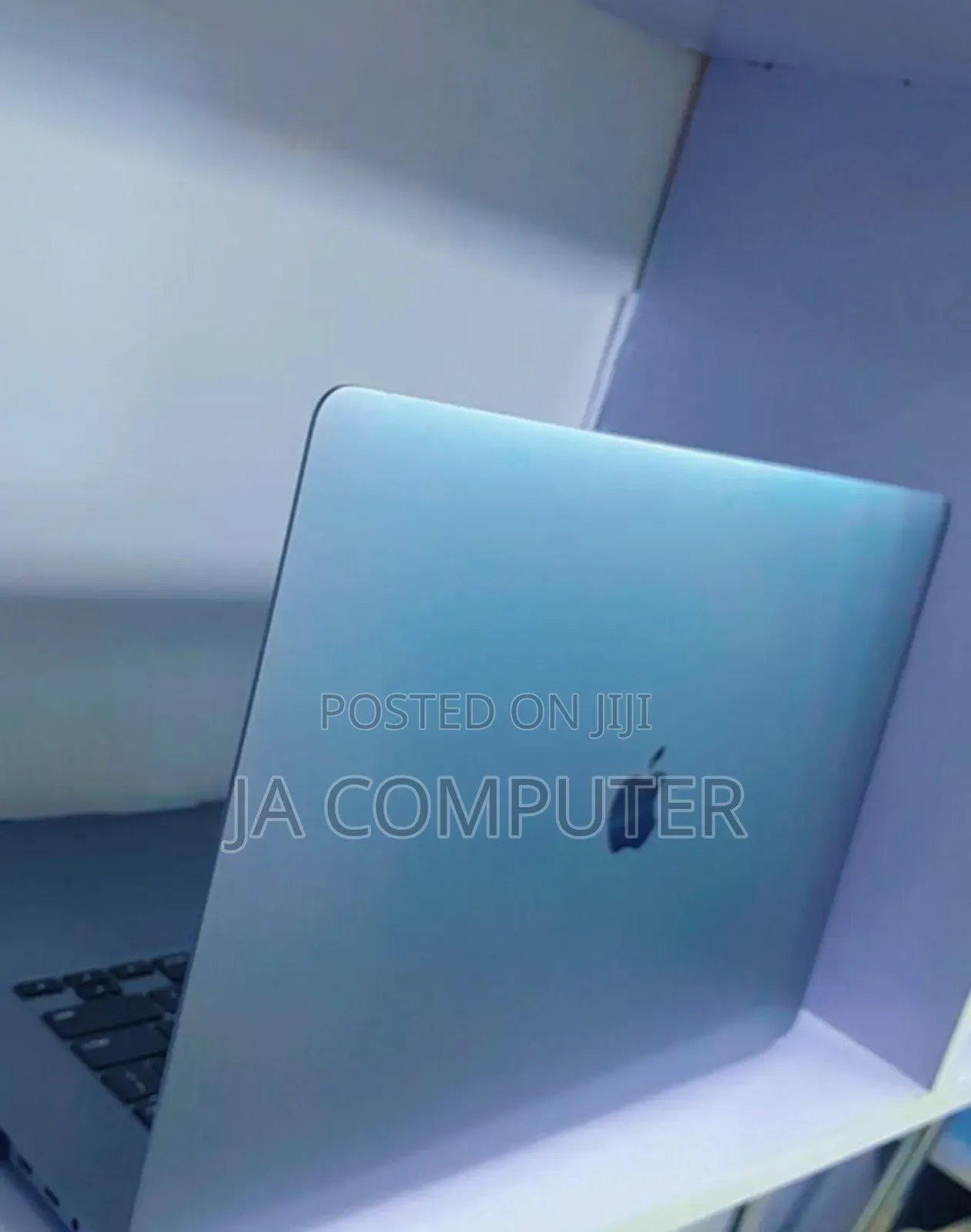 New Laptop Apple MacBook Pro 2019 16GB Intel Core I9 SSD 512GB