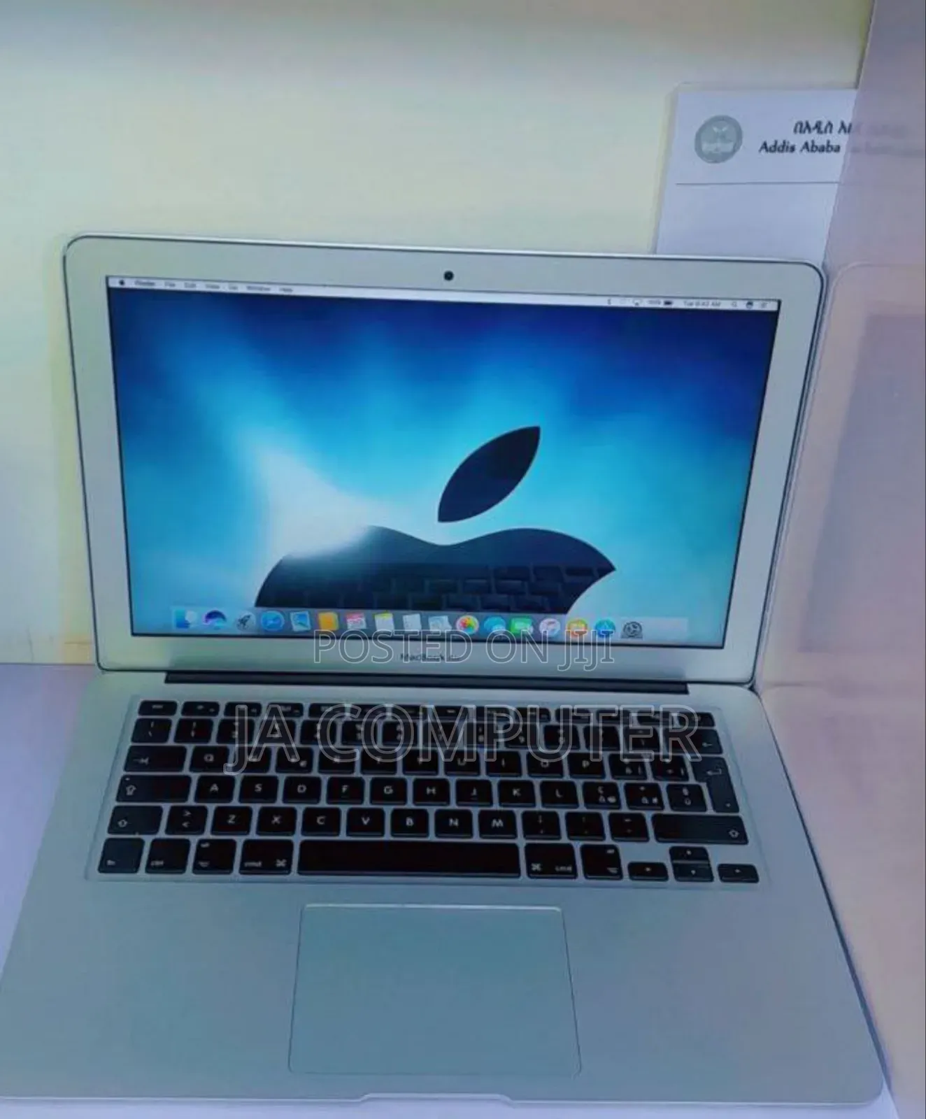 New Laptop Apple MacBook Air 2017 8GB Intel Core I5 SSD 128GB