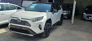 Photo - Toyota RAV4 Hybrid 2022 Ivory