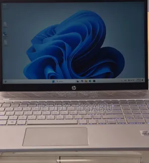 New Laptop HP Pavilion 15 8GB Intel Core I5 SSD 512GB