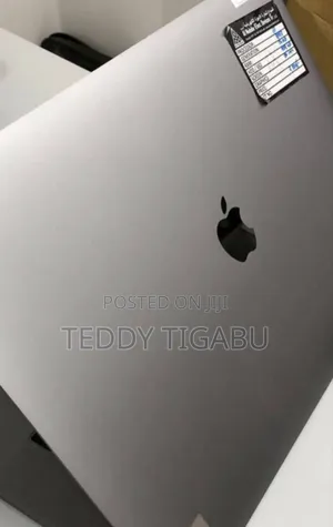 New Laptop Apple MacBook Pro 2019 16GB Intel Core I9 SSD 512GB