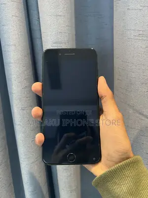 Apple iPhone 7 Plus 32 GB Black