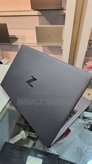 New Laptop HP ZBook Power G9 I7 32GB Intel Core I7 SSD 1T