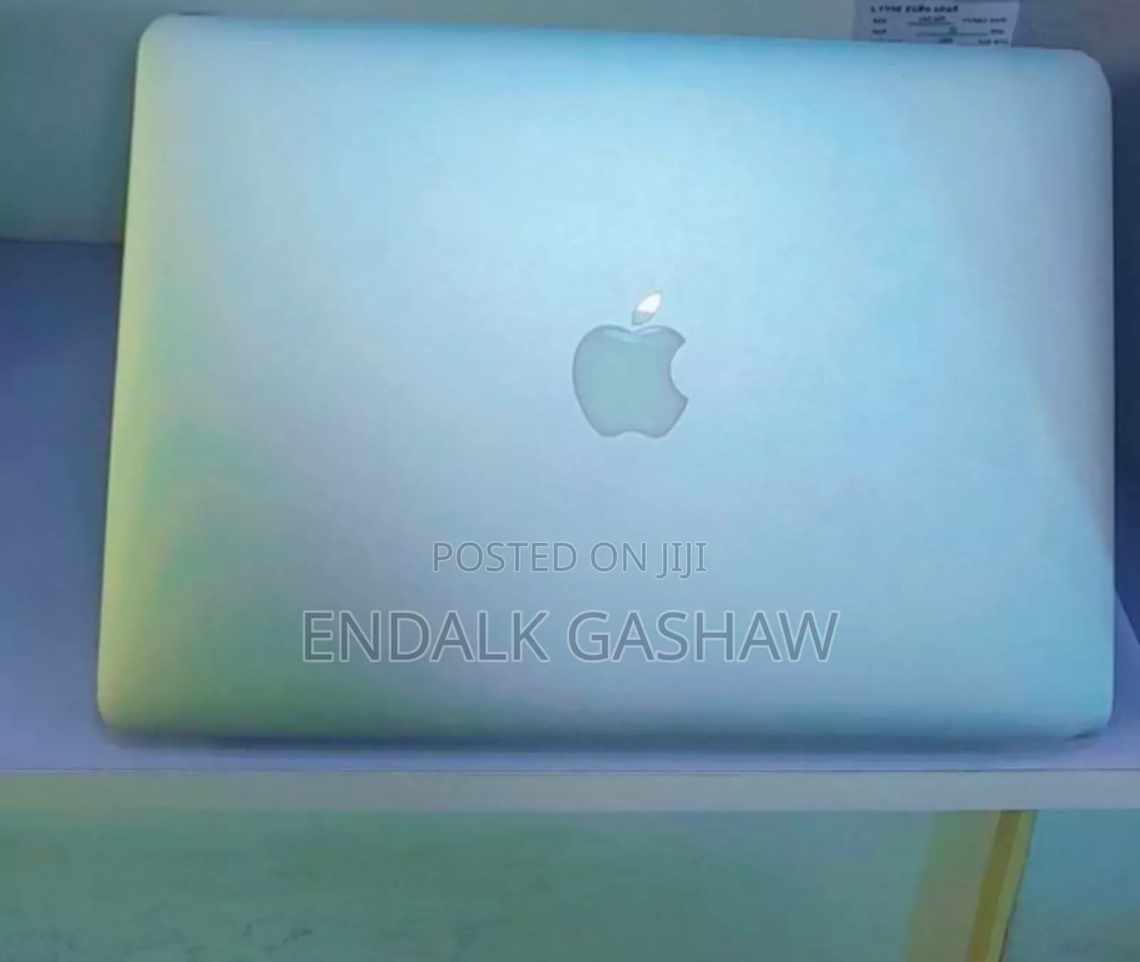 New Laptop Apple MacBook 2017 8GB Intel Core I5 SSD 128GB