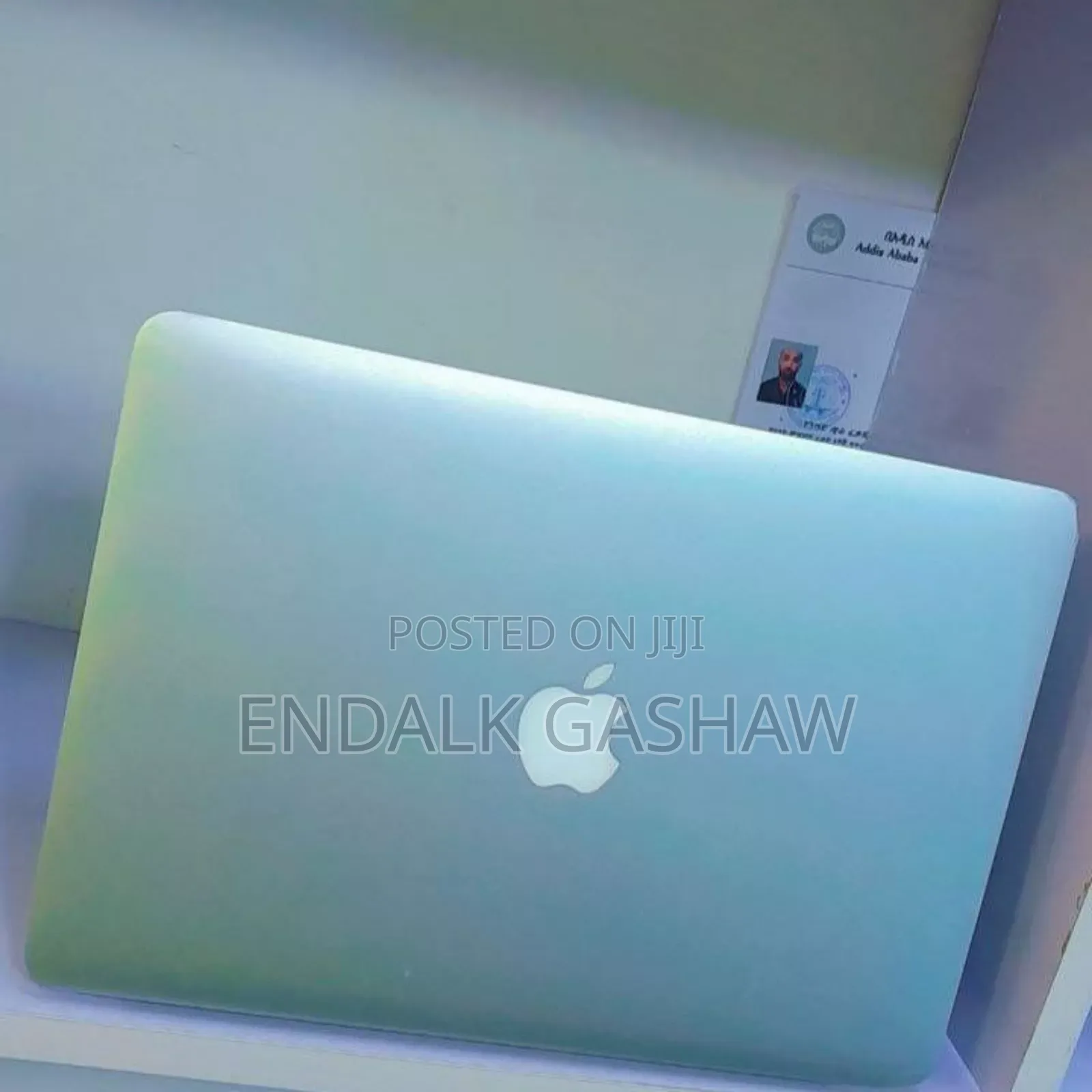New Laptop Apple MacBook 2017 8GB Intel Core I5 SSD 128GB