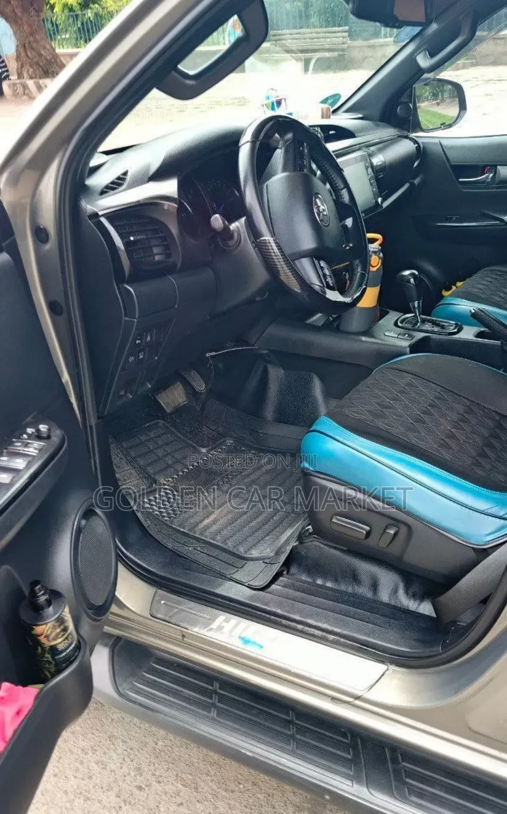 Toyota Hilux 2022 Gray