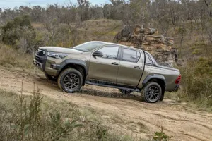 Toyota Hilux 2022 Gray