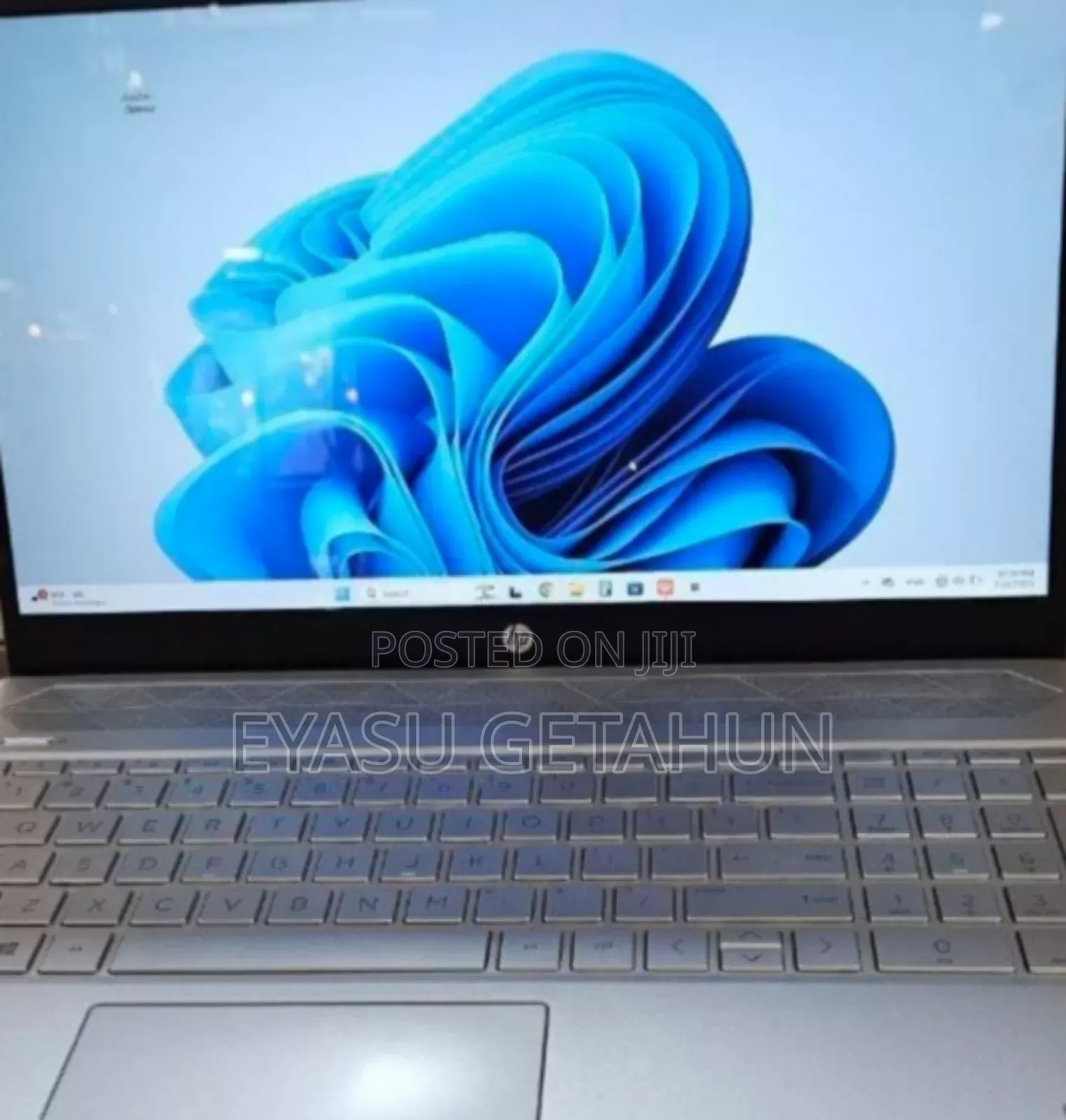 New Laptop HP Pavilion 15 8GB AMD Ryzen 3 SSD 256GB