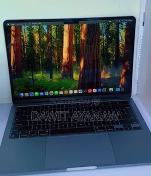 New Laptop Apple MacBook Air 2022 M2 16GB Apple M2 SSD 256GB