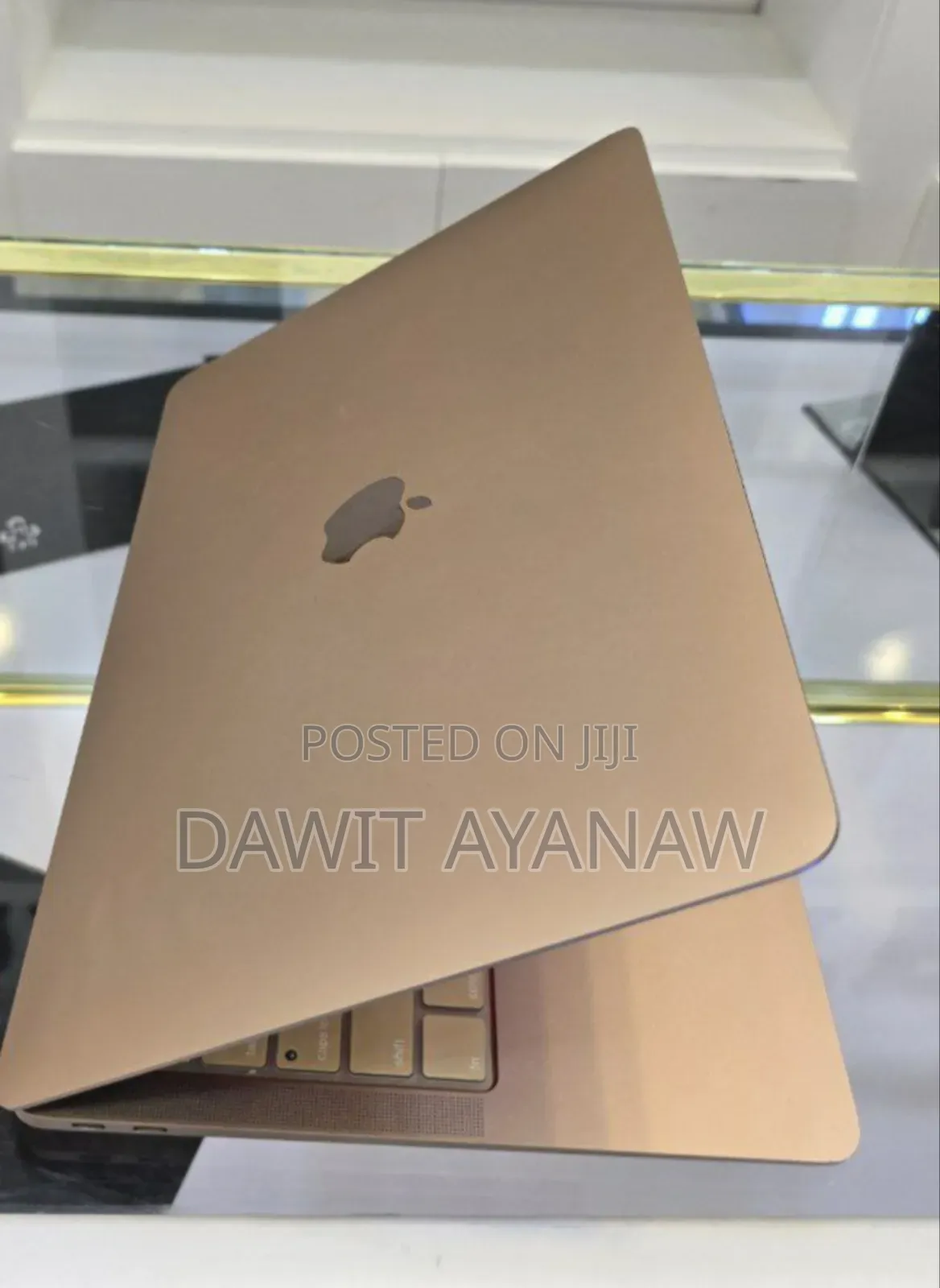 New Laptop Apple MacBook Air 2020 M1 8GB Apple M1 SSD 256GB