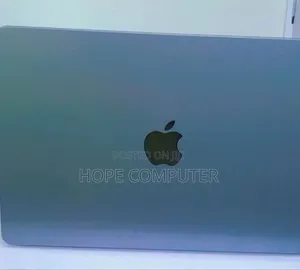 New Laptop Apple MacBook Air 2022 M2 16GB Apple M2 SSD 256GB