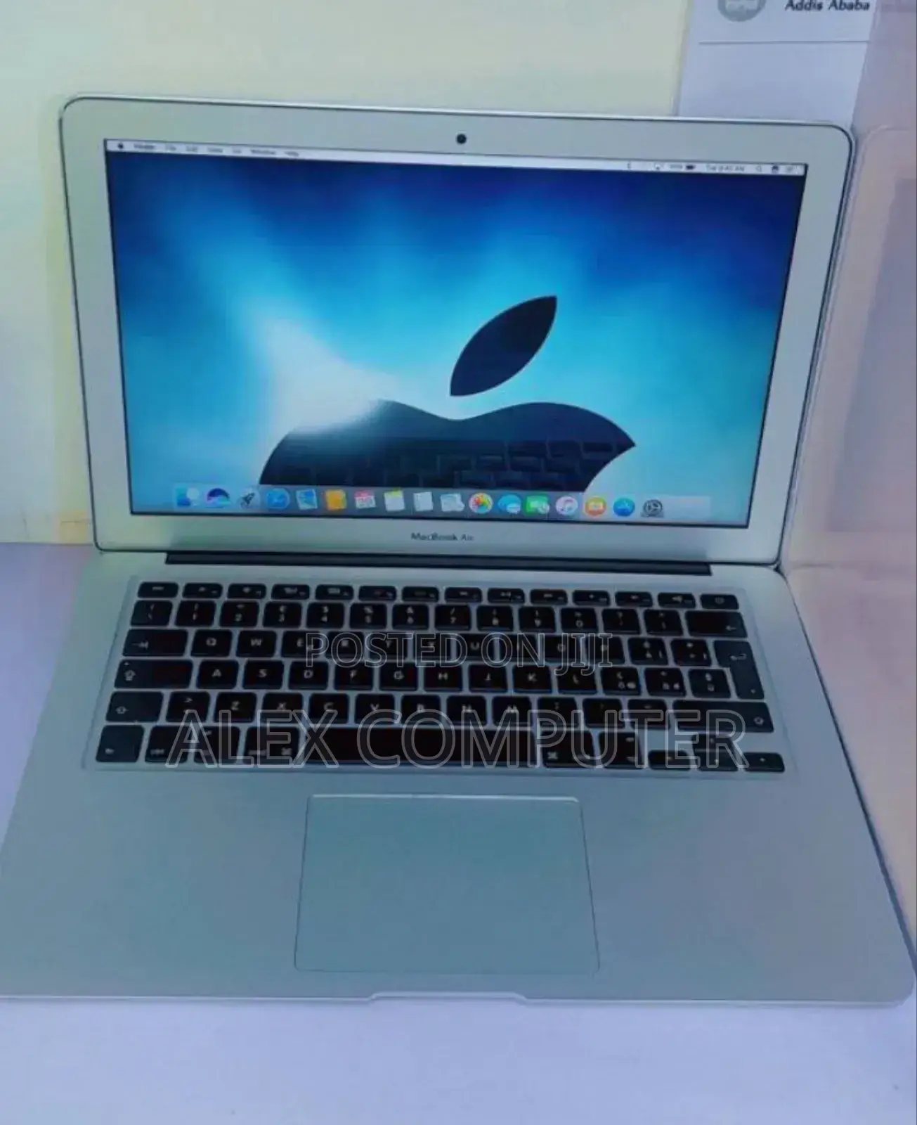 New Laptop Apple MacBook Air 2017 8GB Intel Core I5 SSD 128GB