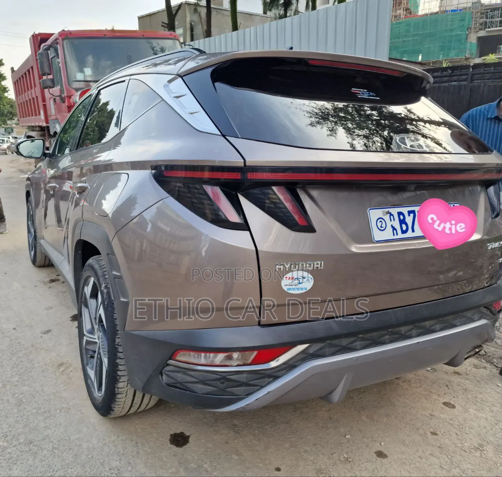 Hyundai Tucson 2022 Brown