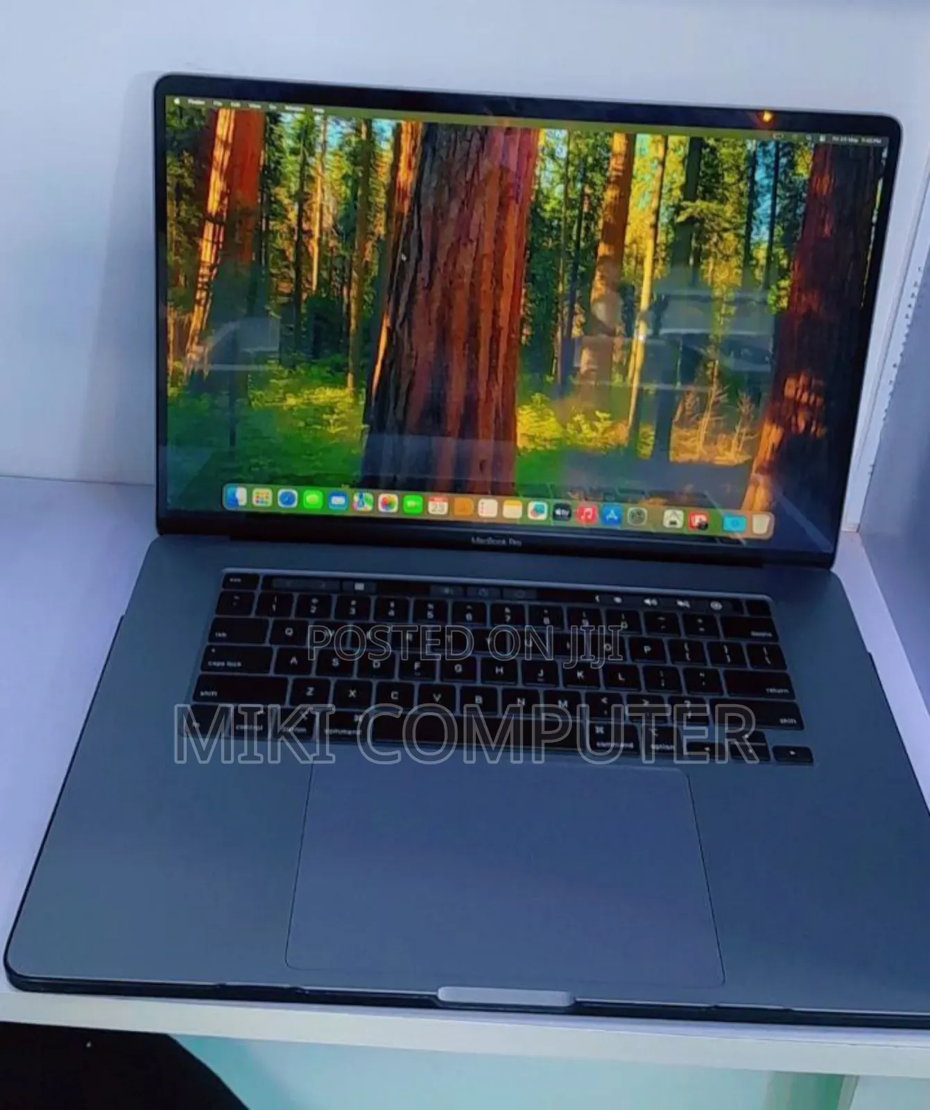 New Laptop Apple MacBook Pro 2019 16GB Intel Core I9 SSD 512GB