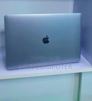 New Laptop Apple MacBook Pro 2019 16GB Intel Core I9 SSD 512GB