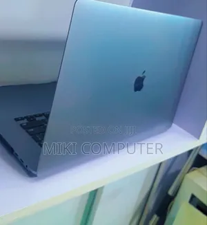 New Laptop Apple MacBook Pro 2019 16GB Intel Core I9 SSD 512GB