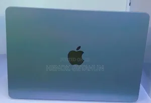 New Laptop Apple MacBook Air 2022 M2 16GB Apple M2 SSD 256GB