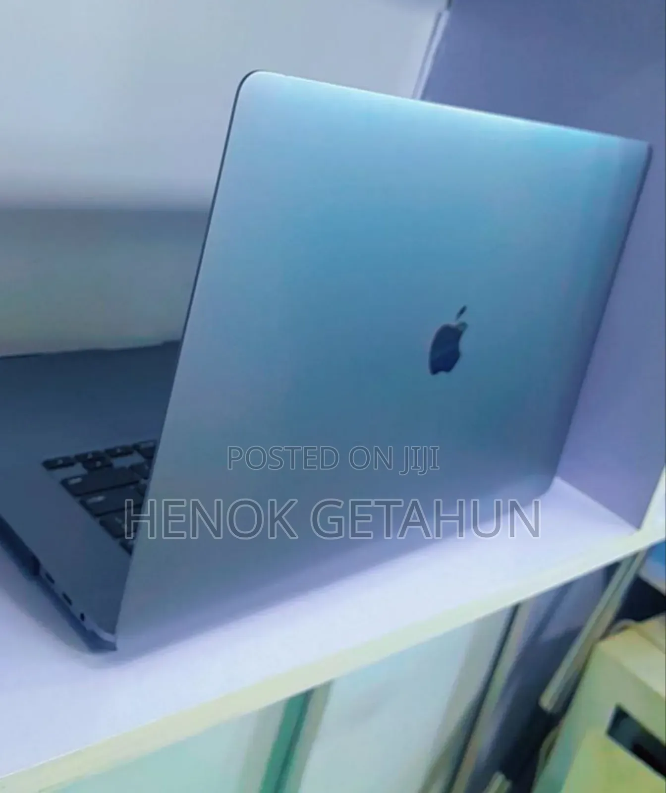 New Laptop Apple MacBook Pro 2019 16GB Intel Core I9 SSD 512GB