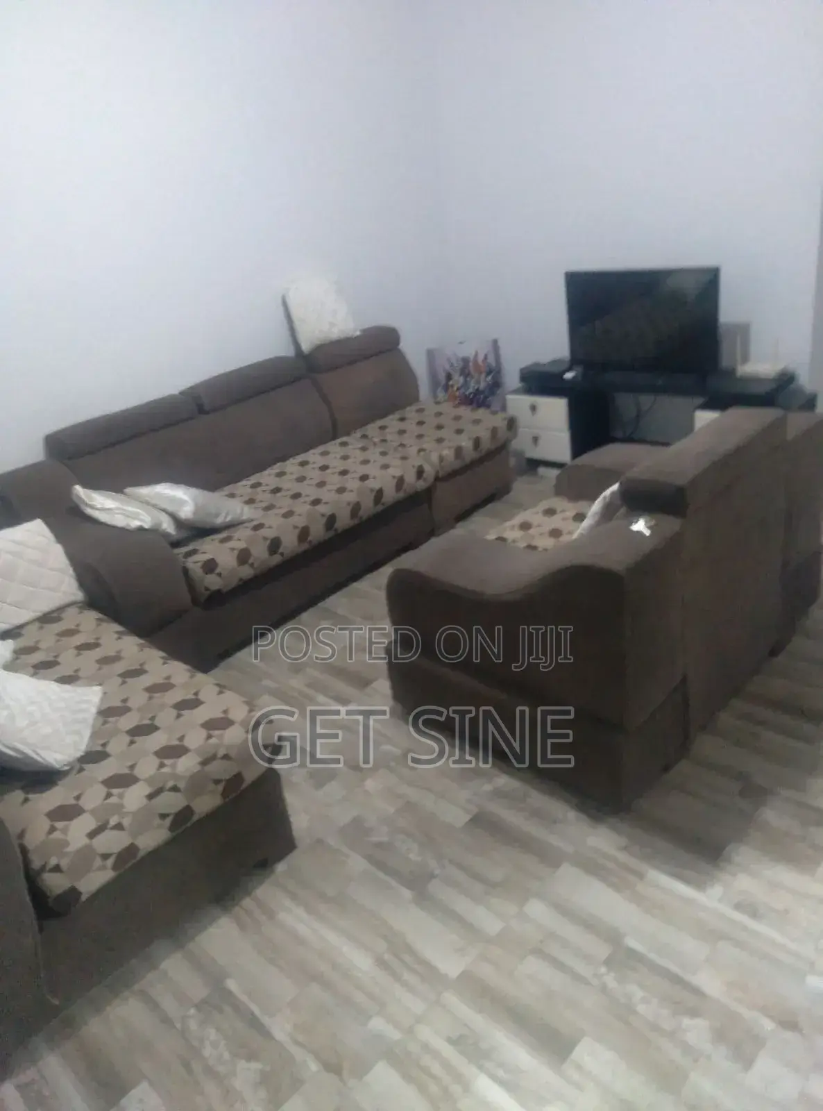 Furnished 1bdrm Condo in ቦሌ አራብሳ ሰፈራ ሳይት 5, Bole for rent