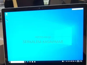 New Laptop Microsoft Surface 8GB Intel Core i5 SSD 256GB