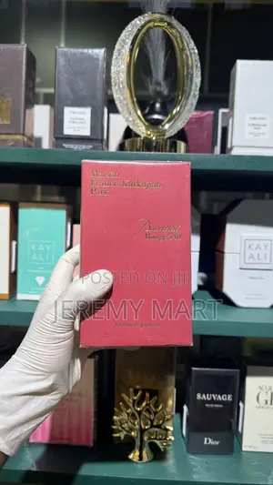 Photo - Baccarat Rough 540 Extrait Unisex Perfume