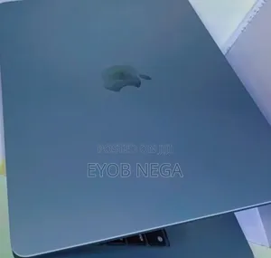 New Laptop Apple MacBook Air 2022 M2 16GB Apple M2 SSD 256GB