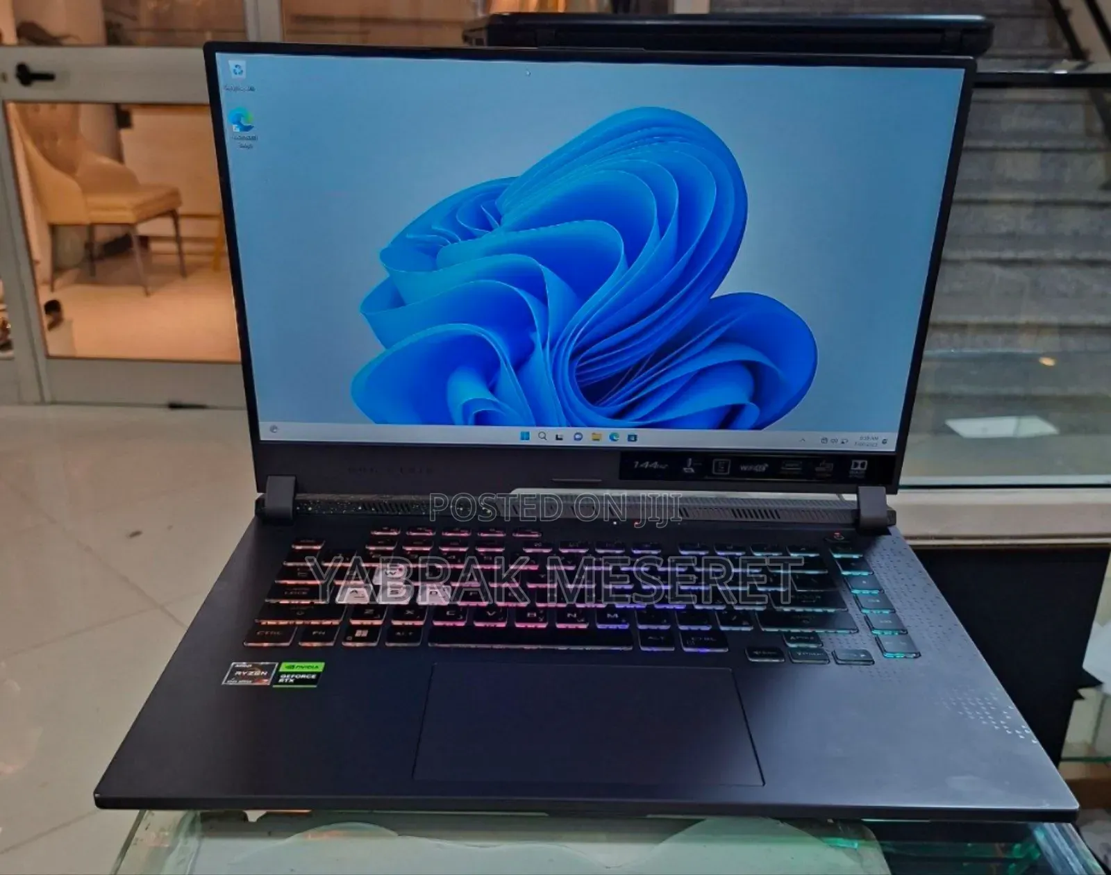 New Laptop Asus 16GB AMD Ryzen 7 SSD 512GB