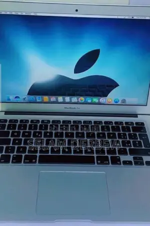 Photo - New Laptop Apple MacBook Air 2017 8GB Intel Core I5 SSD 128GB